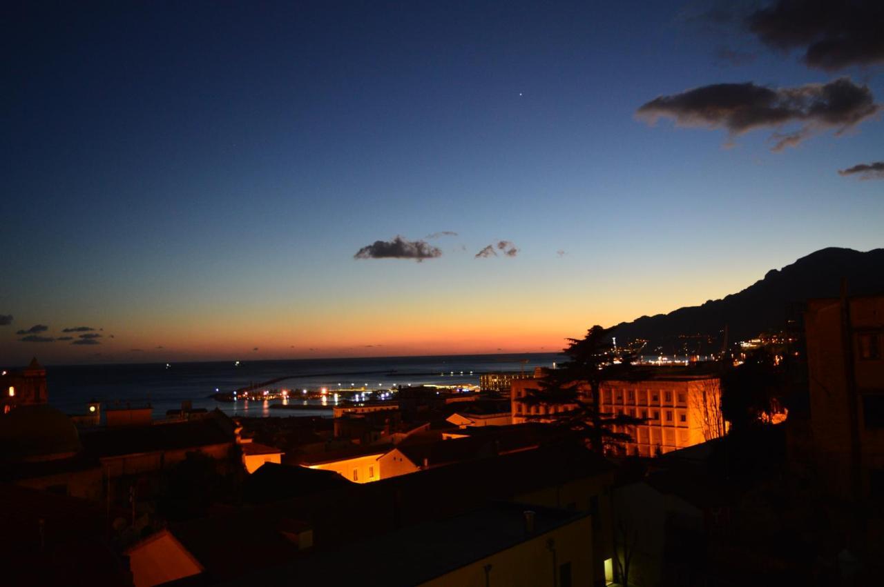 Antica Dimora In Centro Daire Salerno Dış mekan fotoğraf